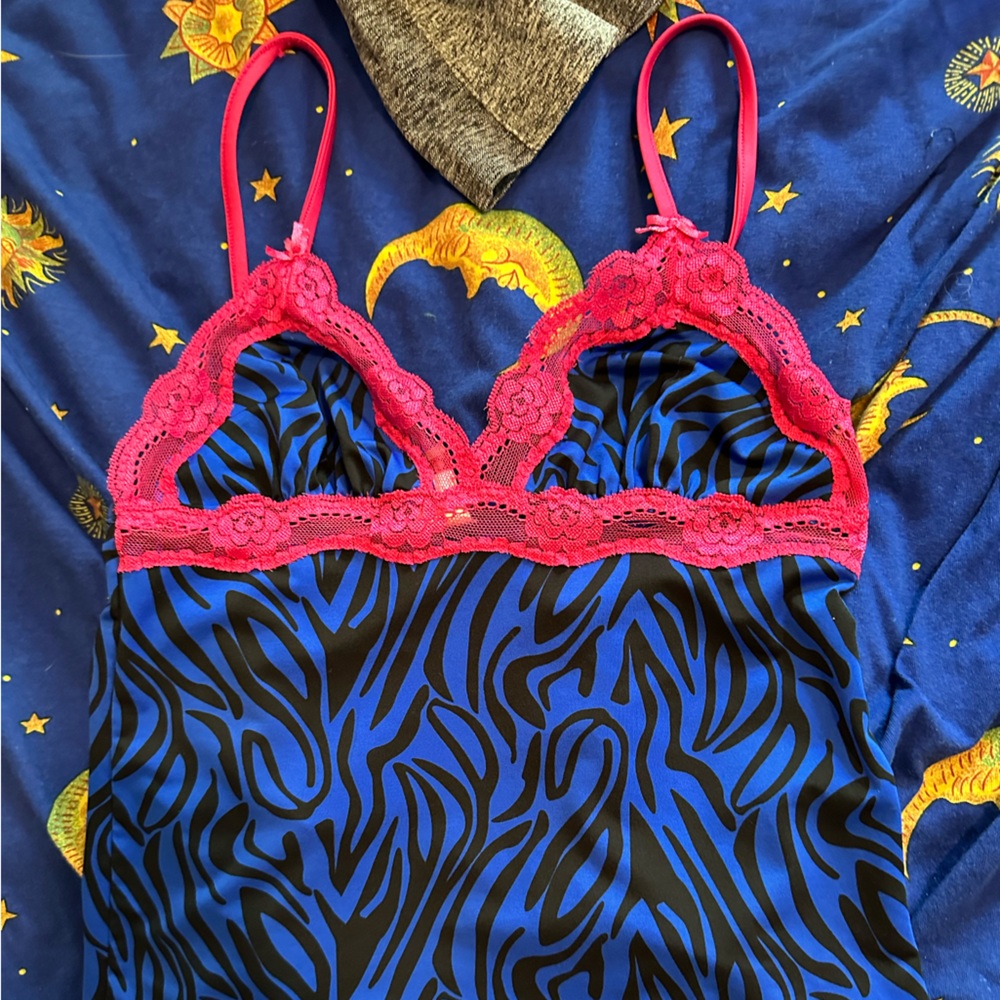Dollhouse zebra lace top